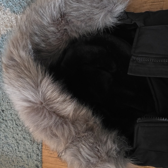 Toboggan Winter Jacket - Picture 3 of 5